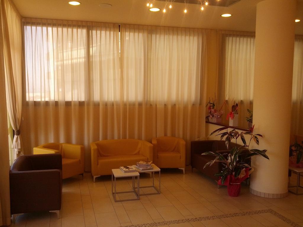 Hotel Abel & Residence Cesenatico Exterior foto